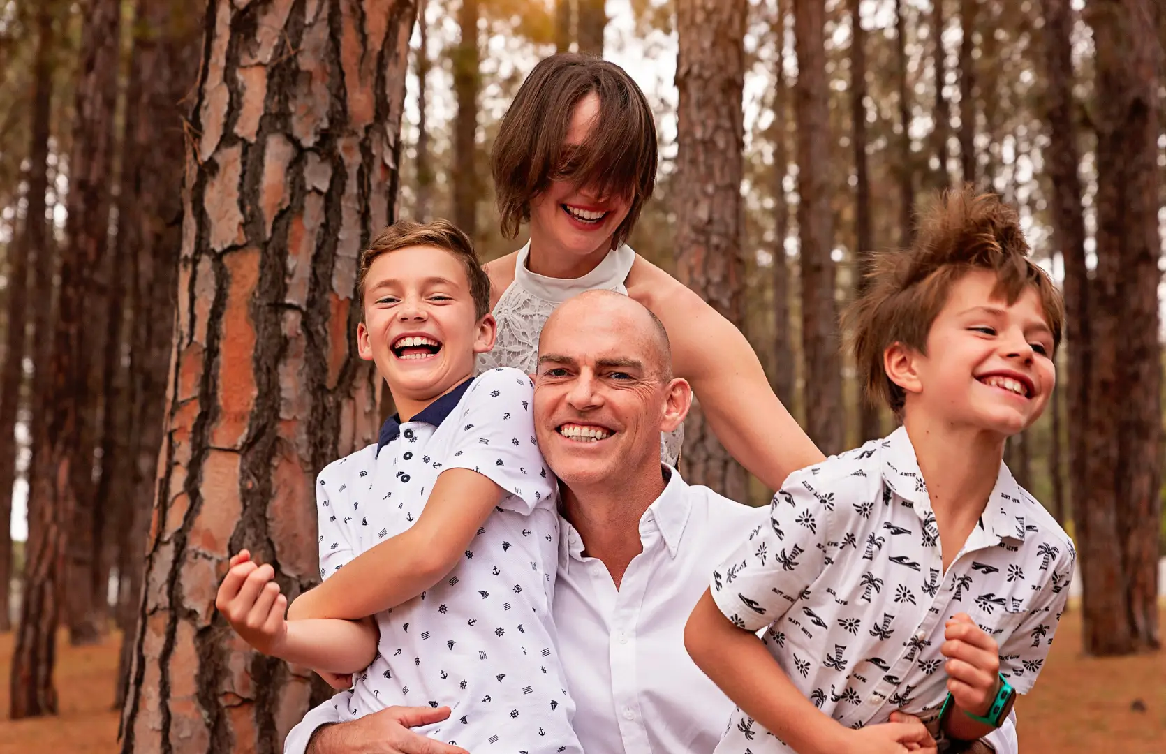 What to Wear for a Family Photoshoot: 7 Simple Color & Outfit Ideas
